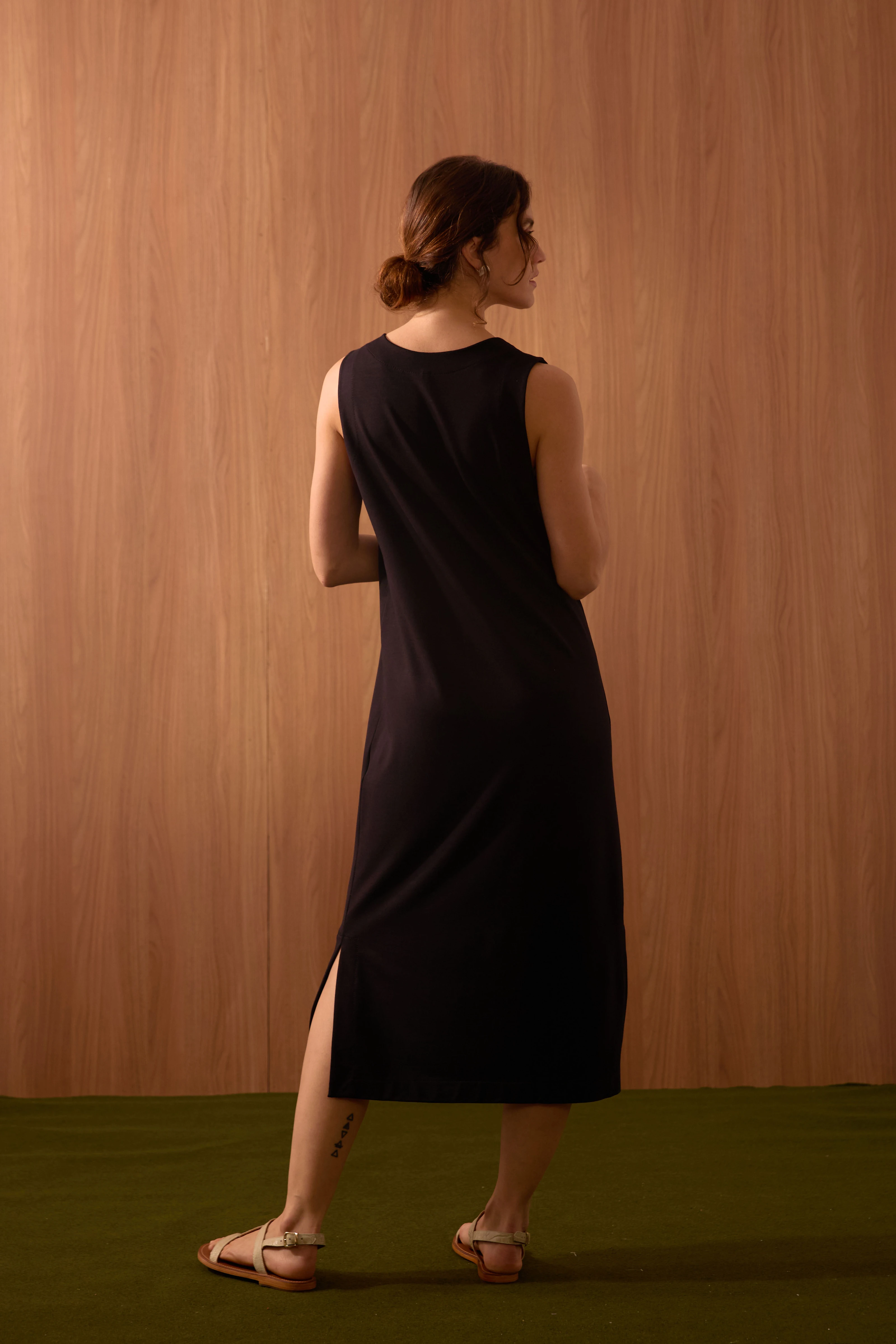 VESTIDO MALHA "VP" FENDA