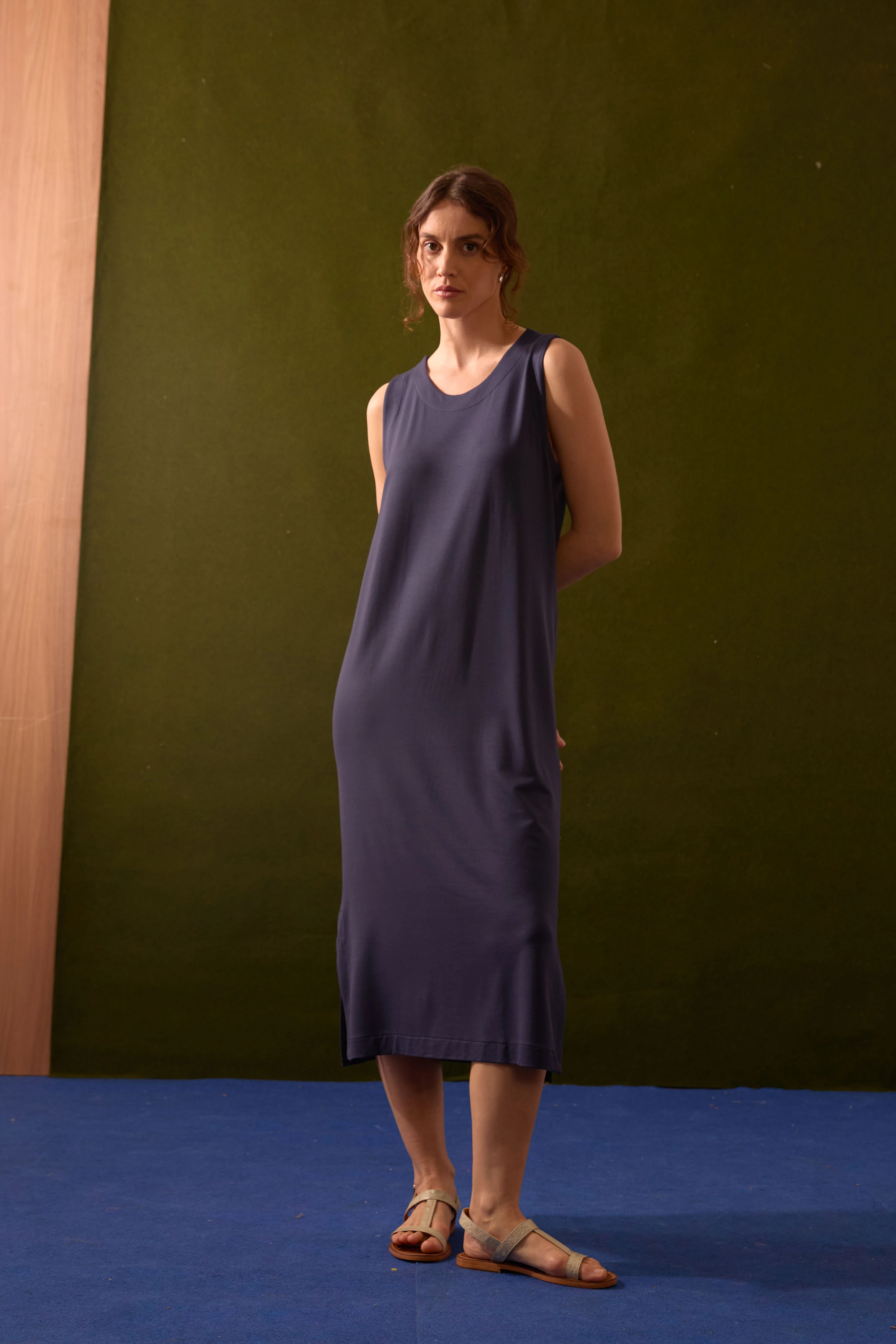 VESTIDO MALHA "VP" FENDA