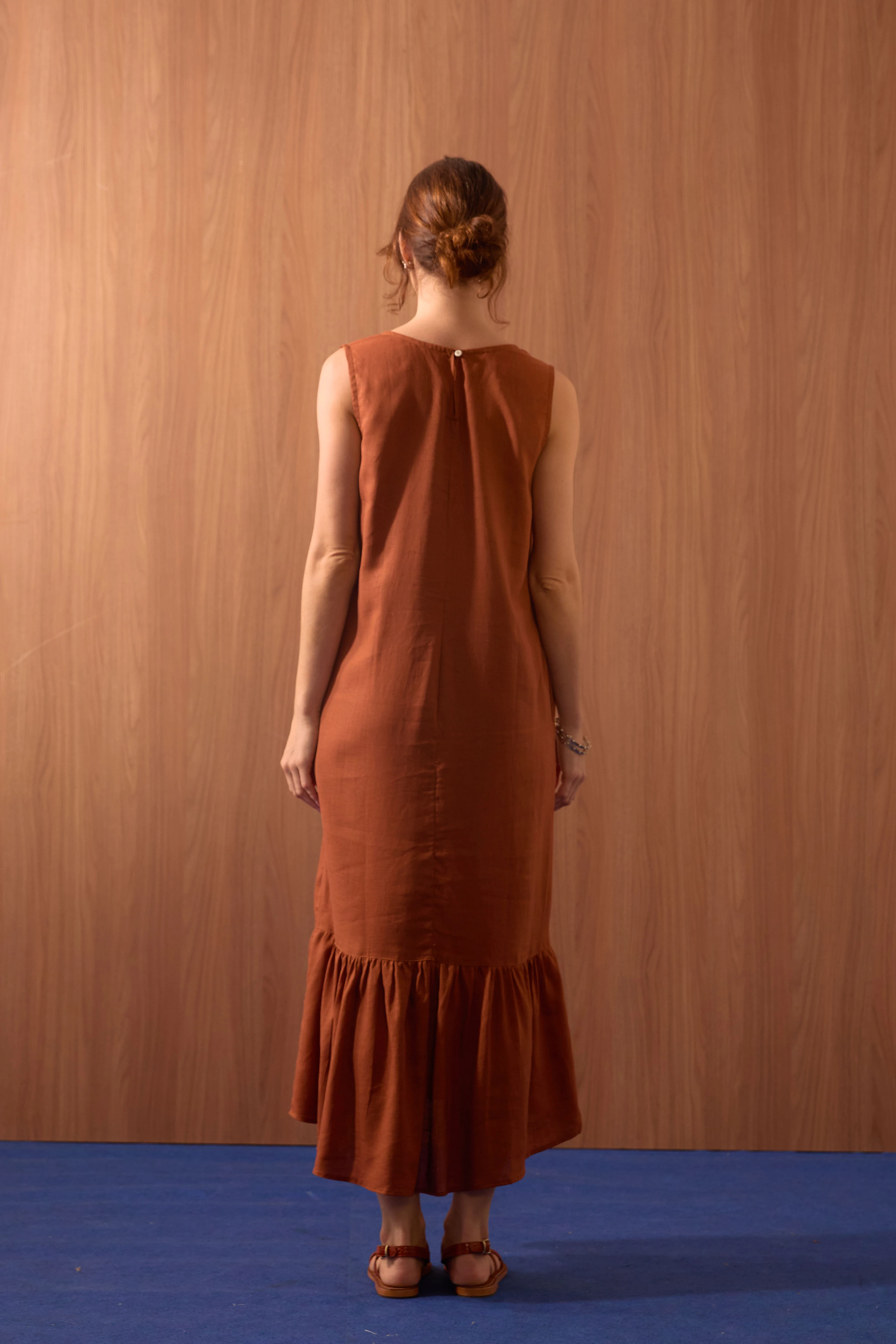 VESTIDO LINHO "VL" BABADO ASSIMÉTRICO